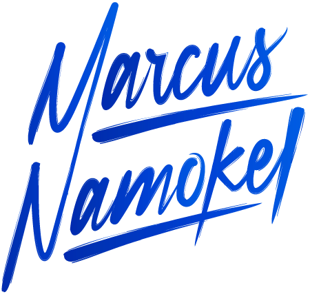 namokel_signature Eine blaue, kursive Handschrift auf transparentem Hintergrund – perfekt für Branding-Projekte der Vollblut Agentur Werbeagentur Wiesbaden Dresden.